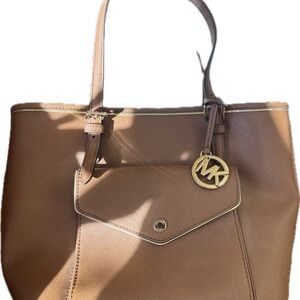 Michael Kors Saffiano Leather Tote – Tan / Luggage Brown – Gold Hardware